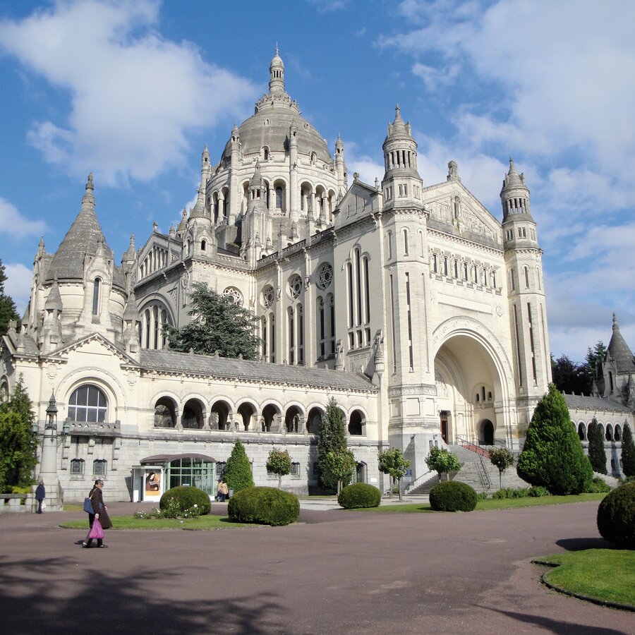 Lisieux - Nevers - Tours