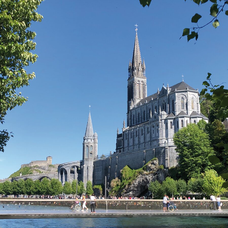 Lourdes - Ars (hl. Pfr. Jean Marie Vianney) - Viviers (hl. Charles de Foucauld)